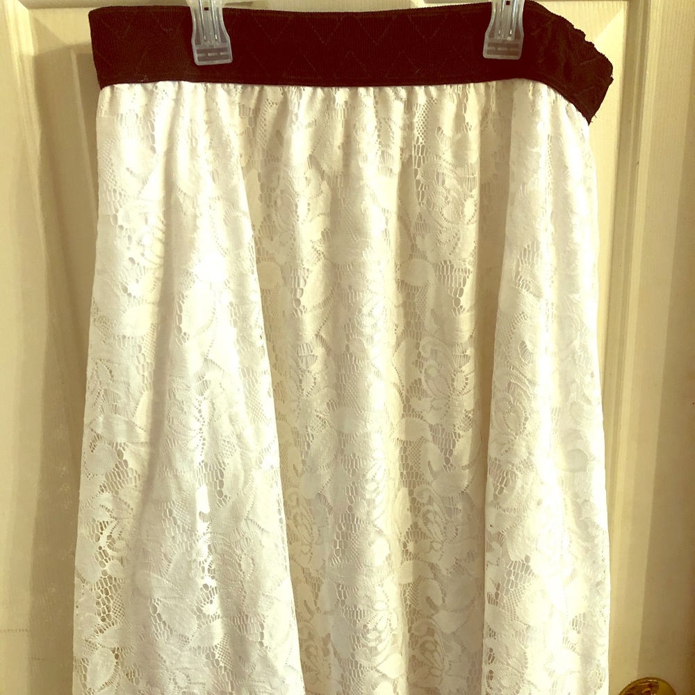 **3/$20** Lularoe ivory lace Lola